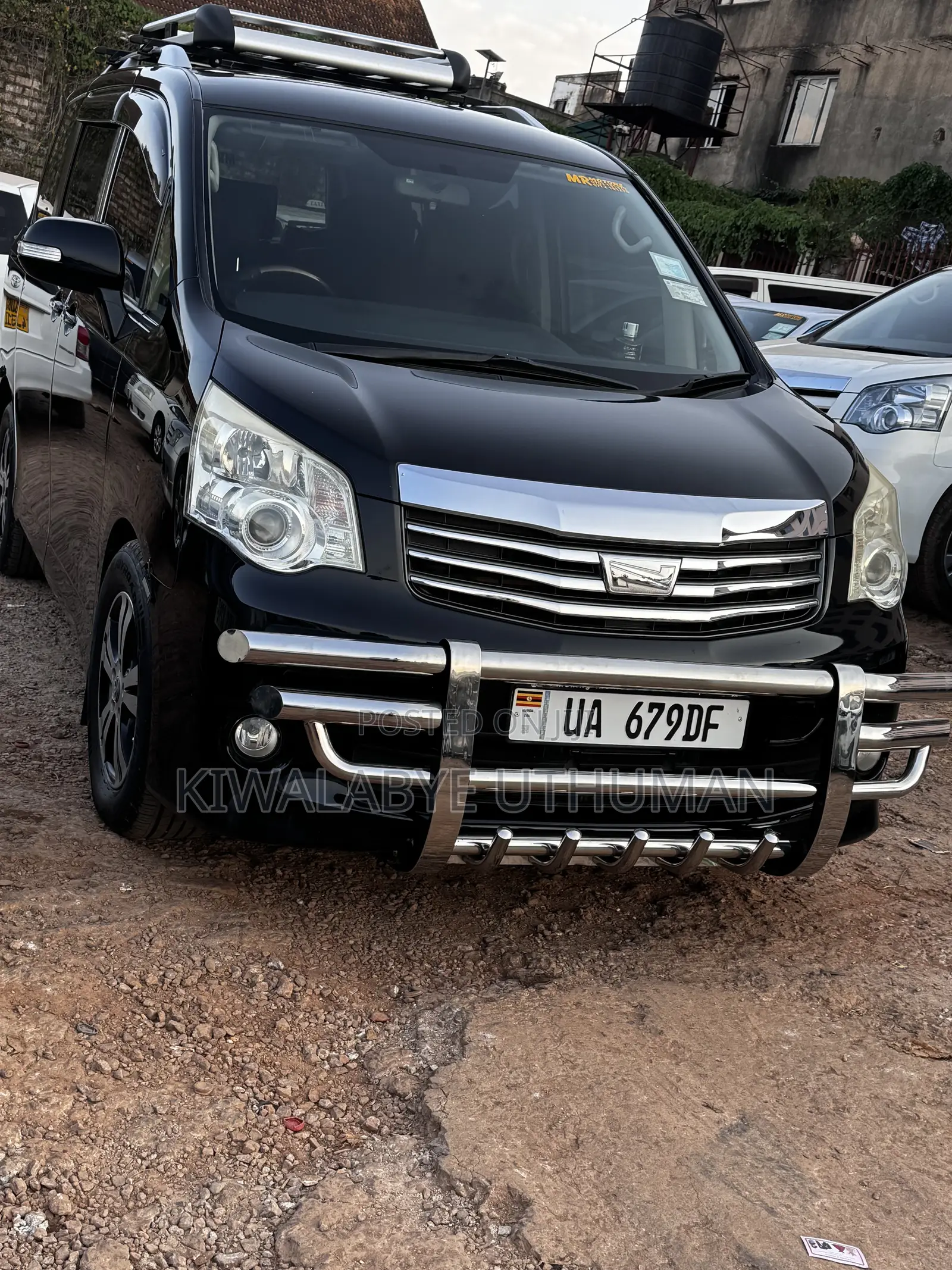 Toyota Noah 2012 Black