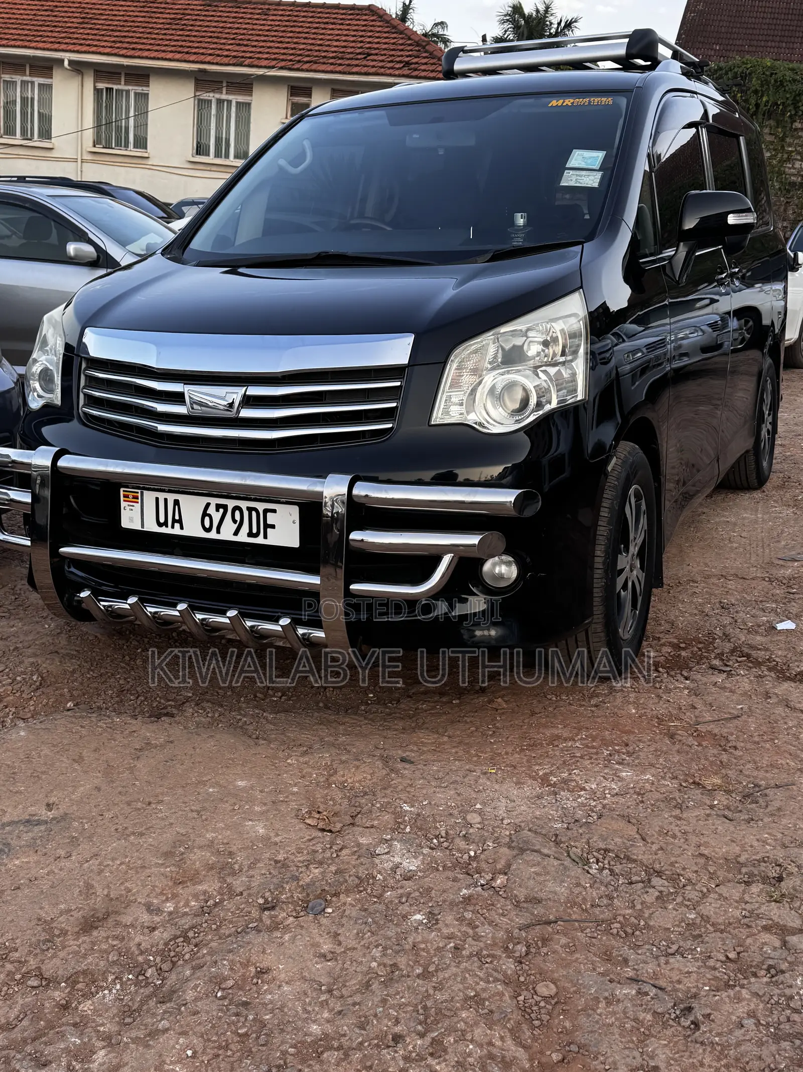 Toyota Noah 2012 Black