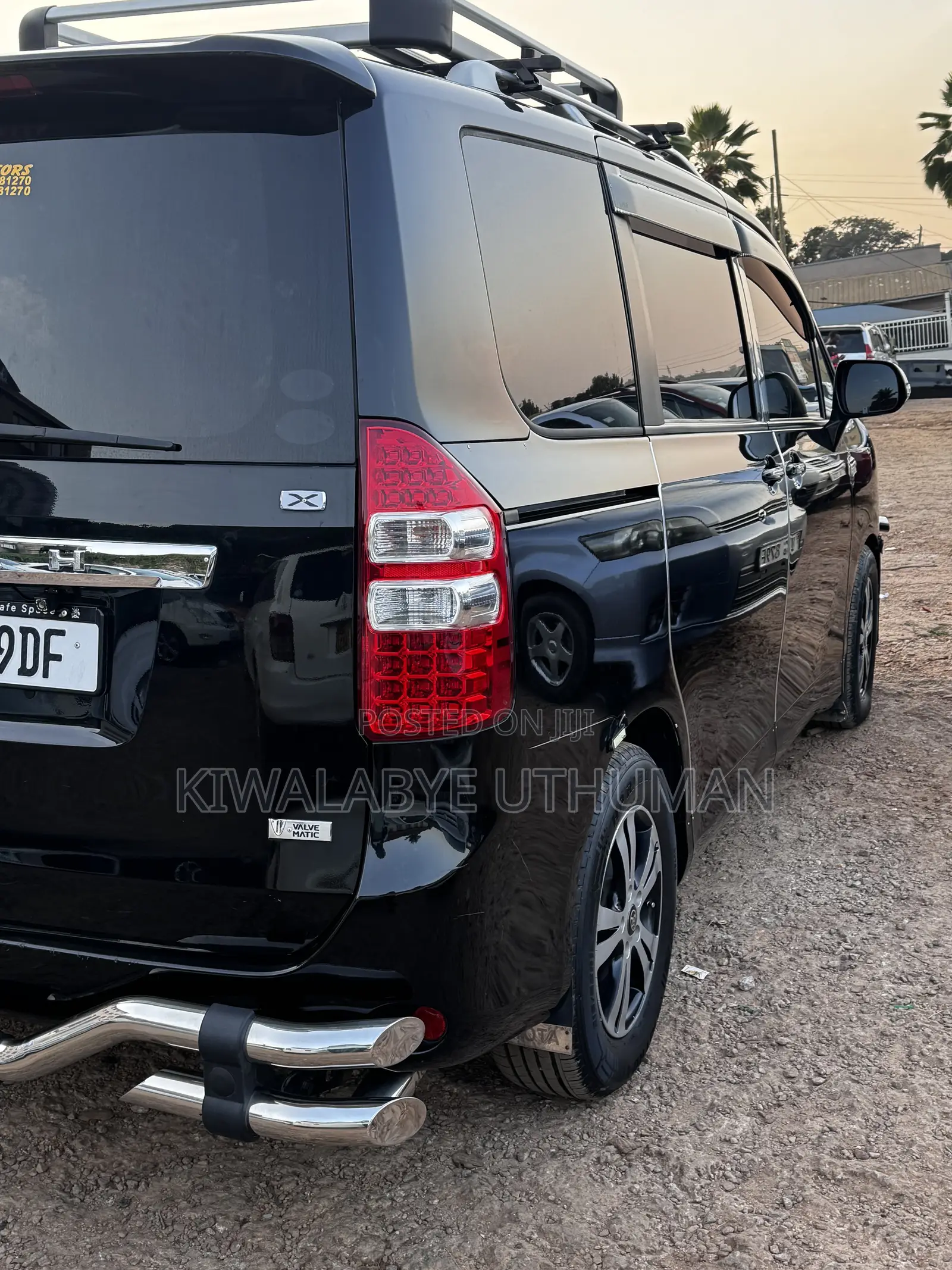Toyota Noah 2012 Black