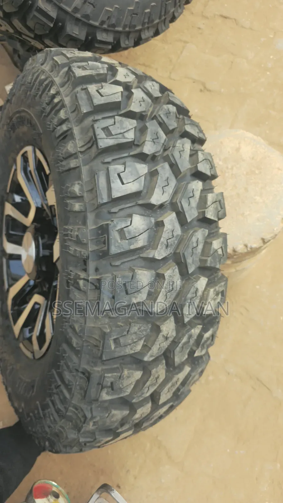 Landcruiser Hard Top Sport Rims and Tyres