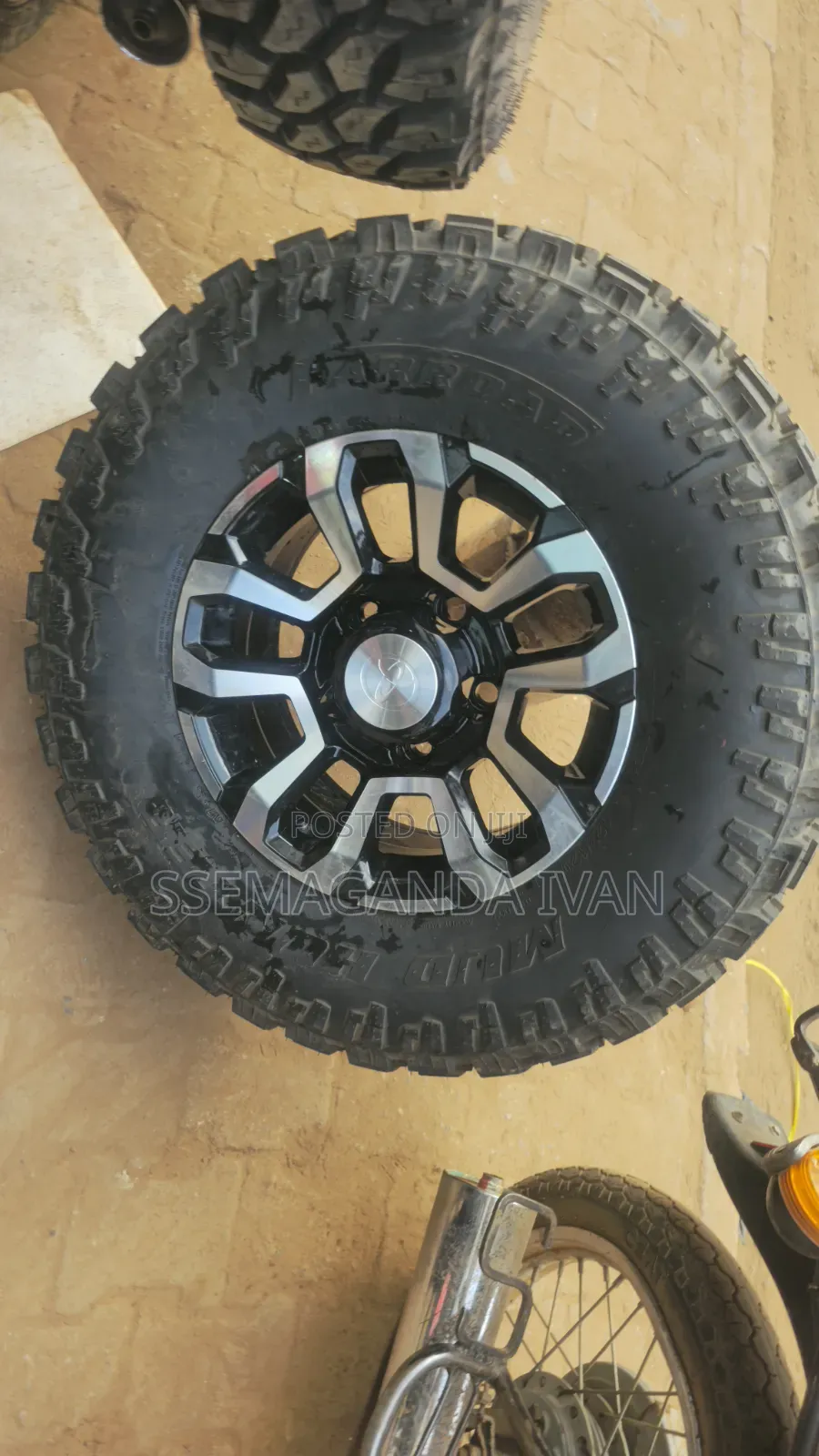 Landcruiser Hard Top Sport Rims and Tyres