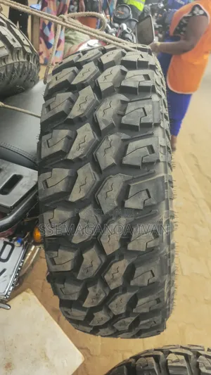 Landcruiser Hard Top Sport Rims and Tyres