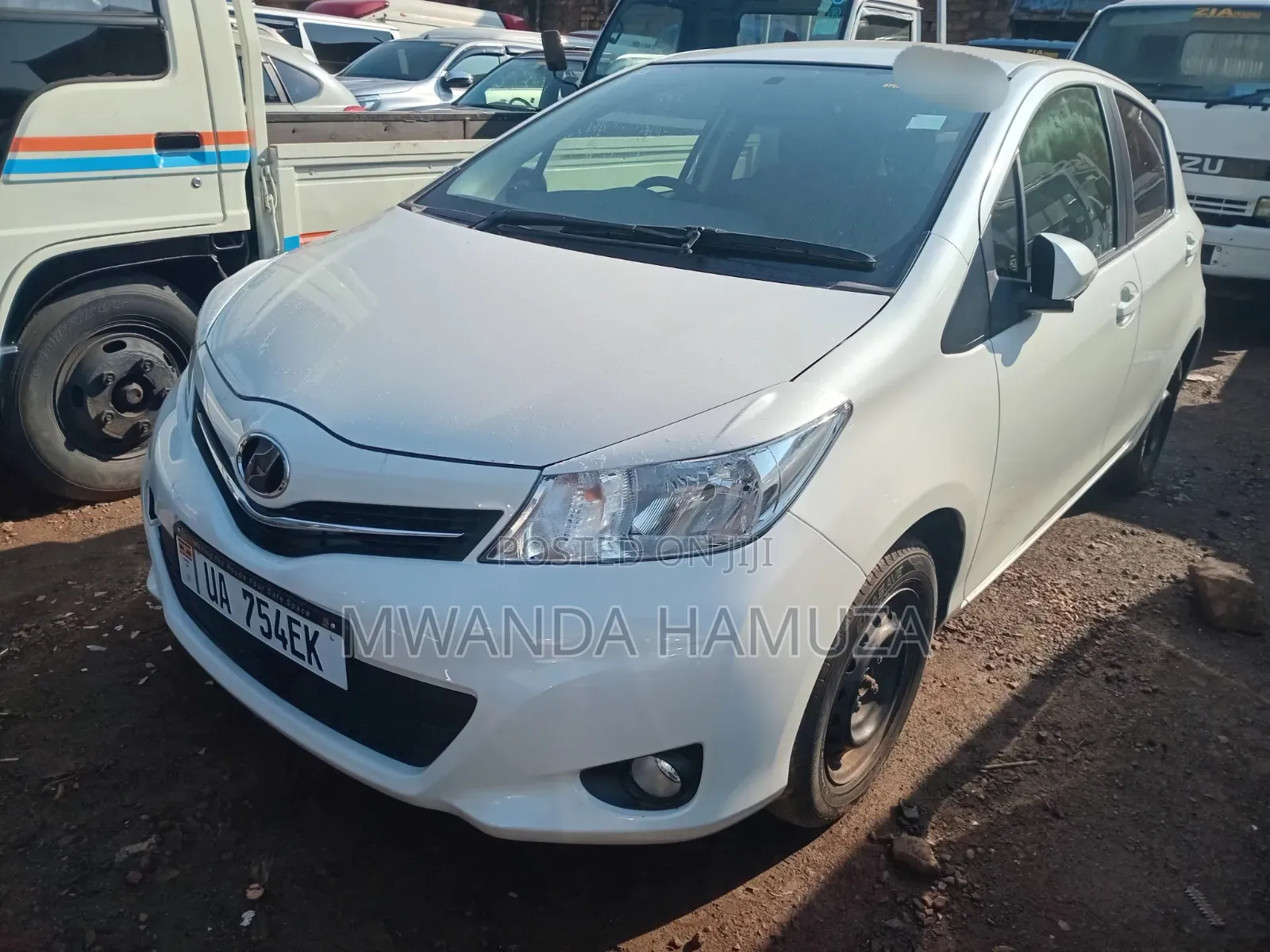 Toyota Vitz 2012 White