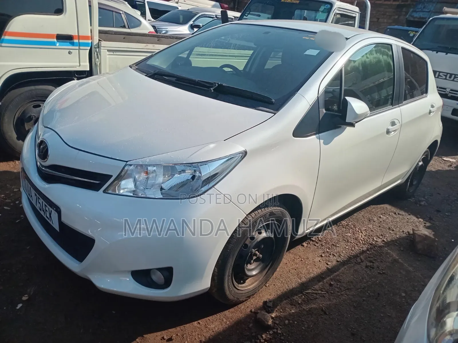 Toyota Vitz 2012 White