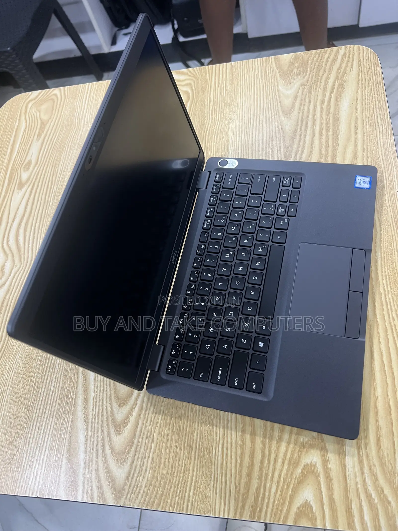 Laptop Dell Latitude 5300 8GB Intel Core i7 SSD 256GB