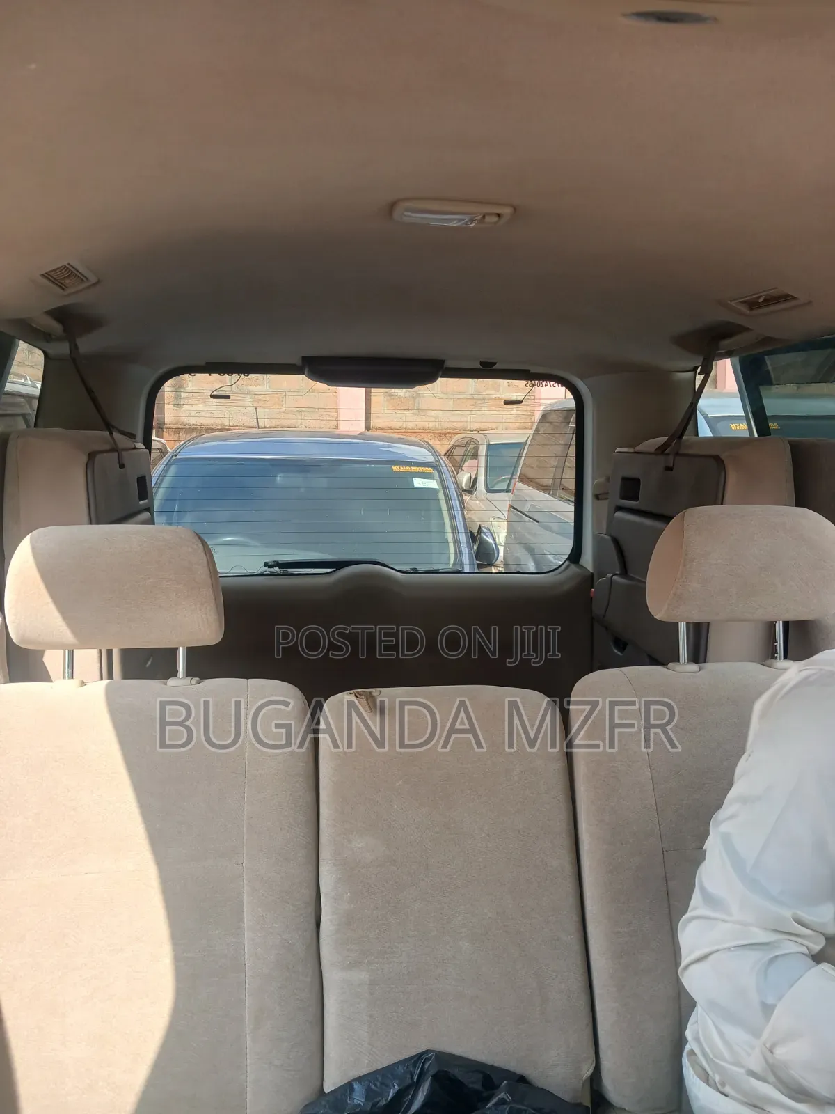 Toyota Noah 2004 White