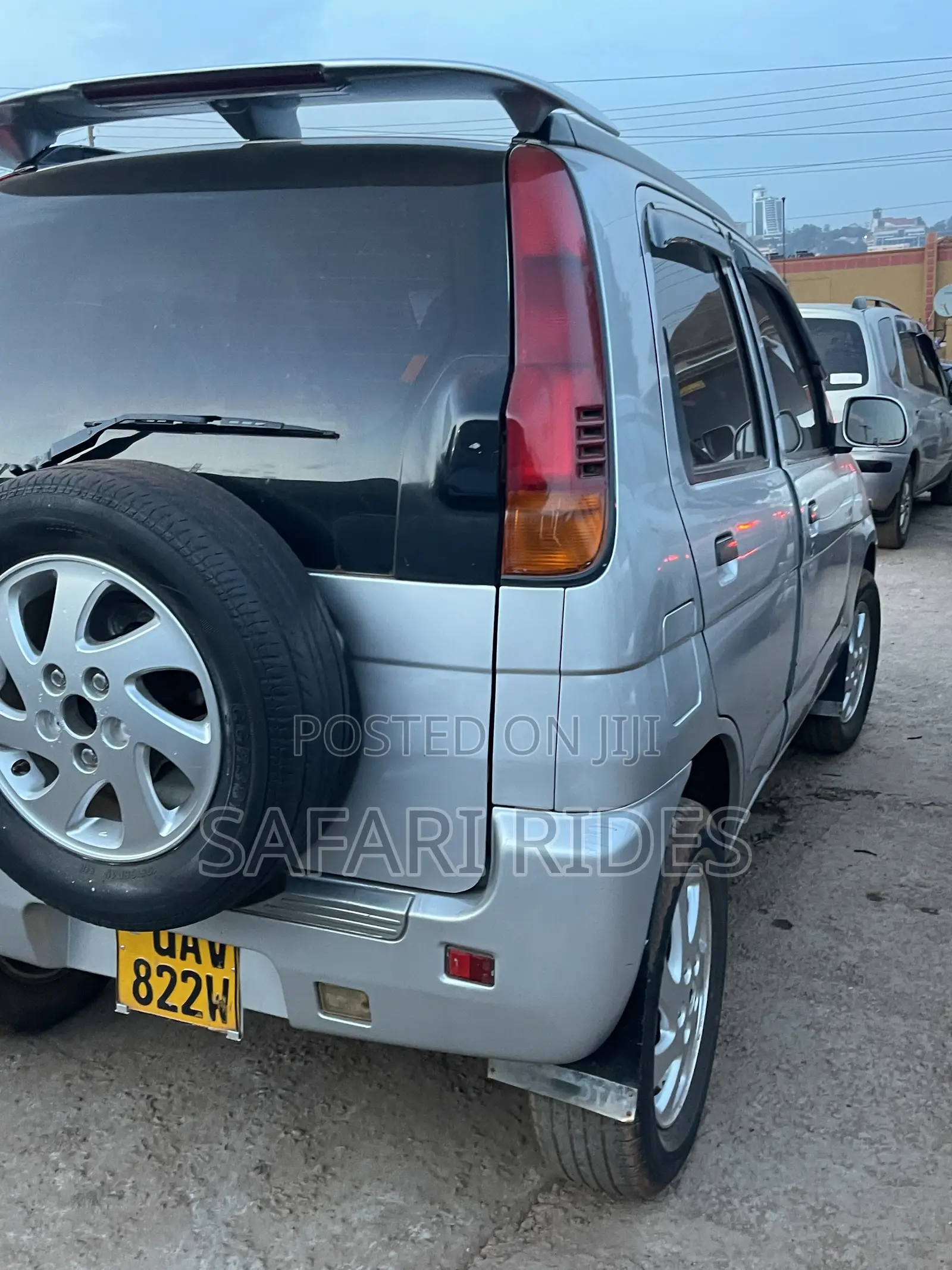 Daihatsu Terios 2000 Silver