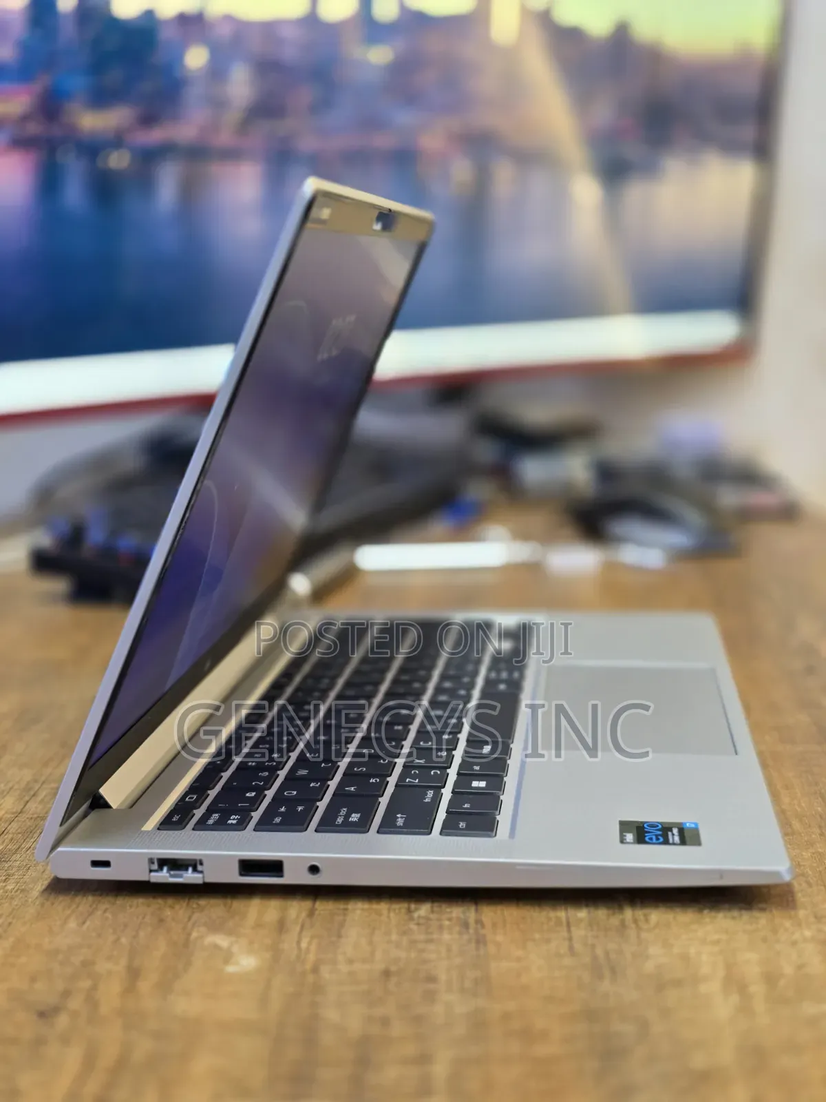 Laptop HP EliteBook 640 G10 8GB Intel Core i7 SSD 256GB