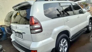Toyota Land Cruiser Prado 2007 White