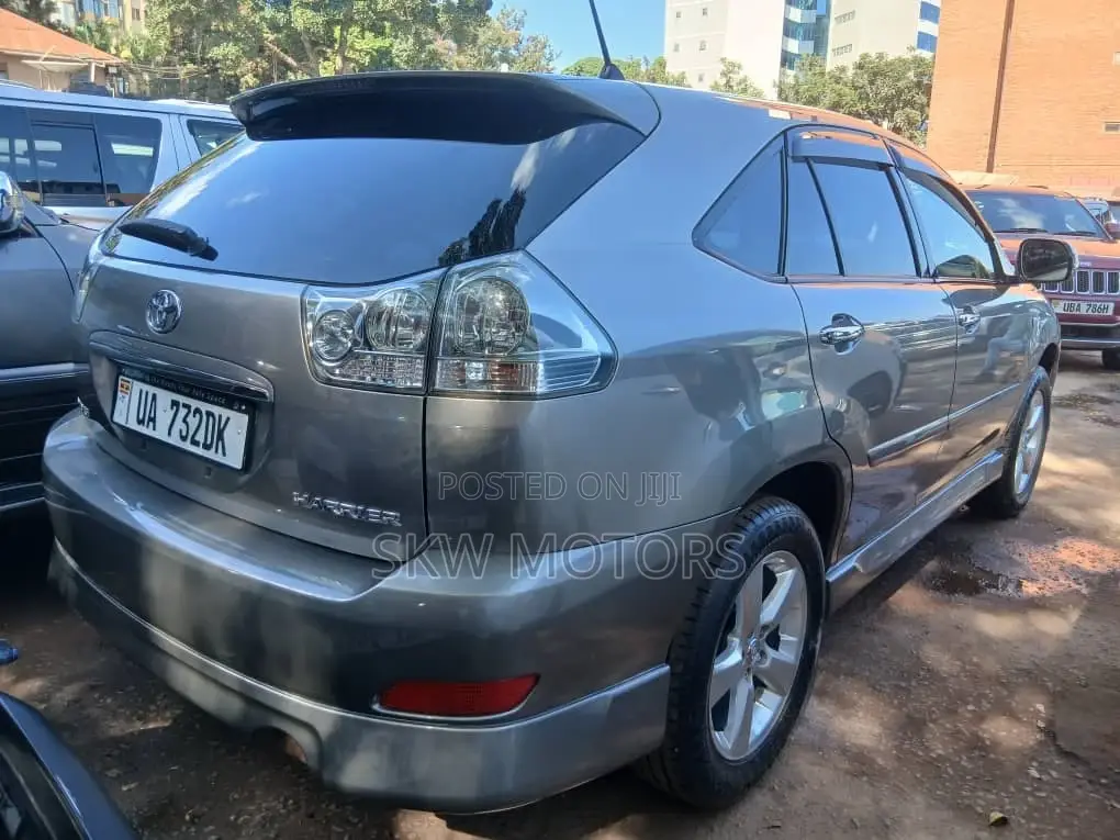 Toyota Harrier 2010 Gray