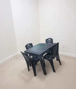 Lal Garden/Bars/Hotels Plastic Table and Chairs