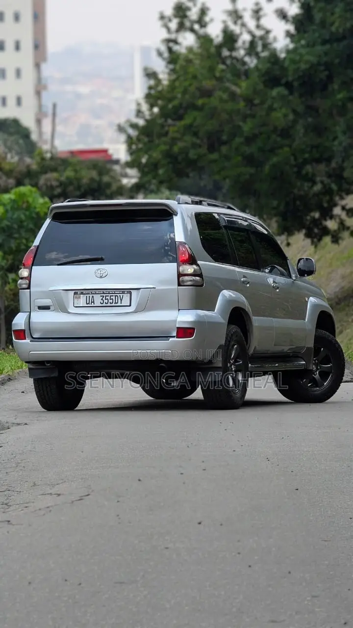 Toyota Land Cruiser Prado 2008 Silver