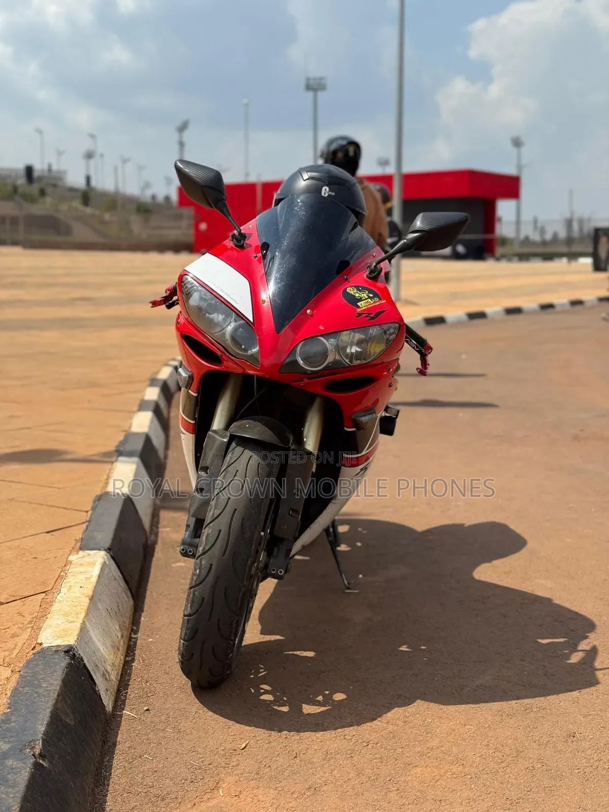 Yamaha R1 2008 Red
