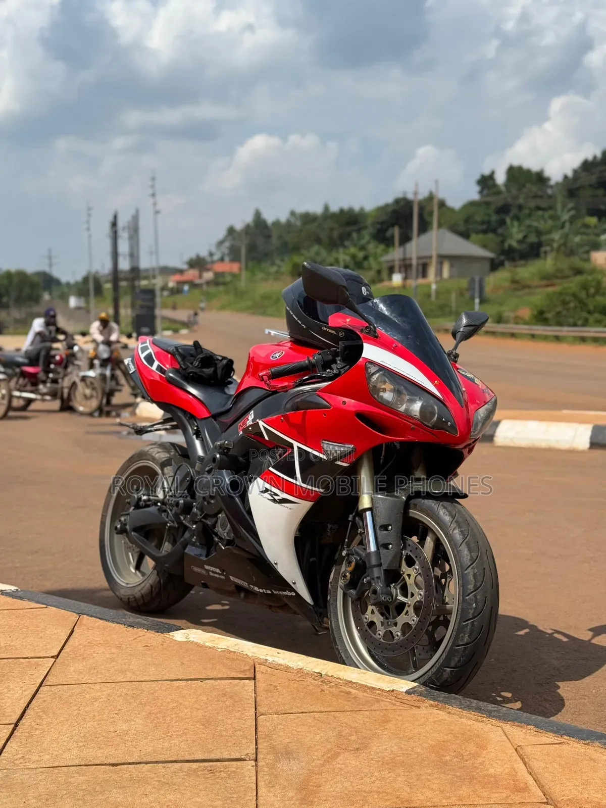 Yamaha R1 2008 Red