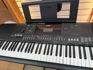 Yamaha Keyboard Ew410