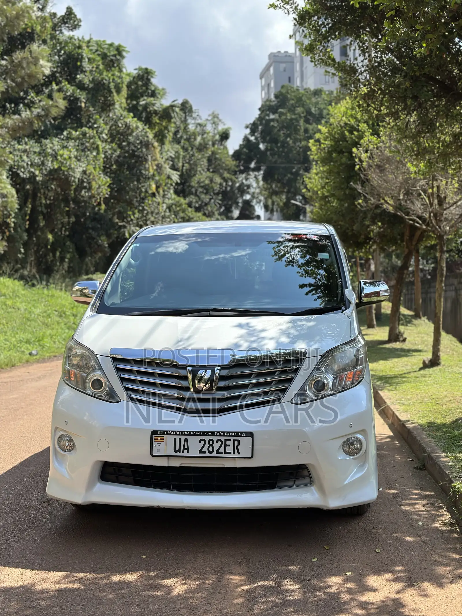 Toyota Alphard 2011 Pearl