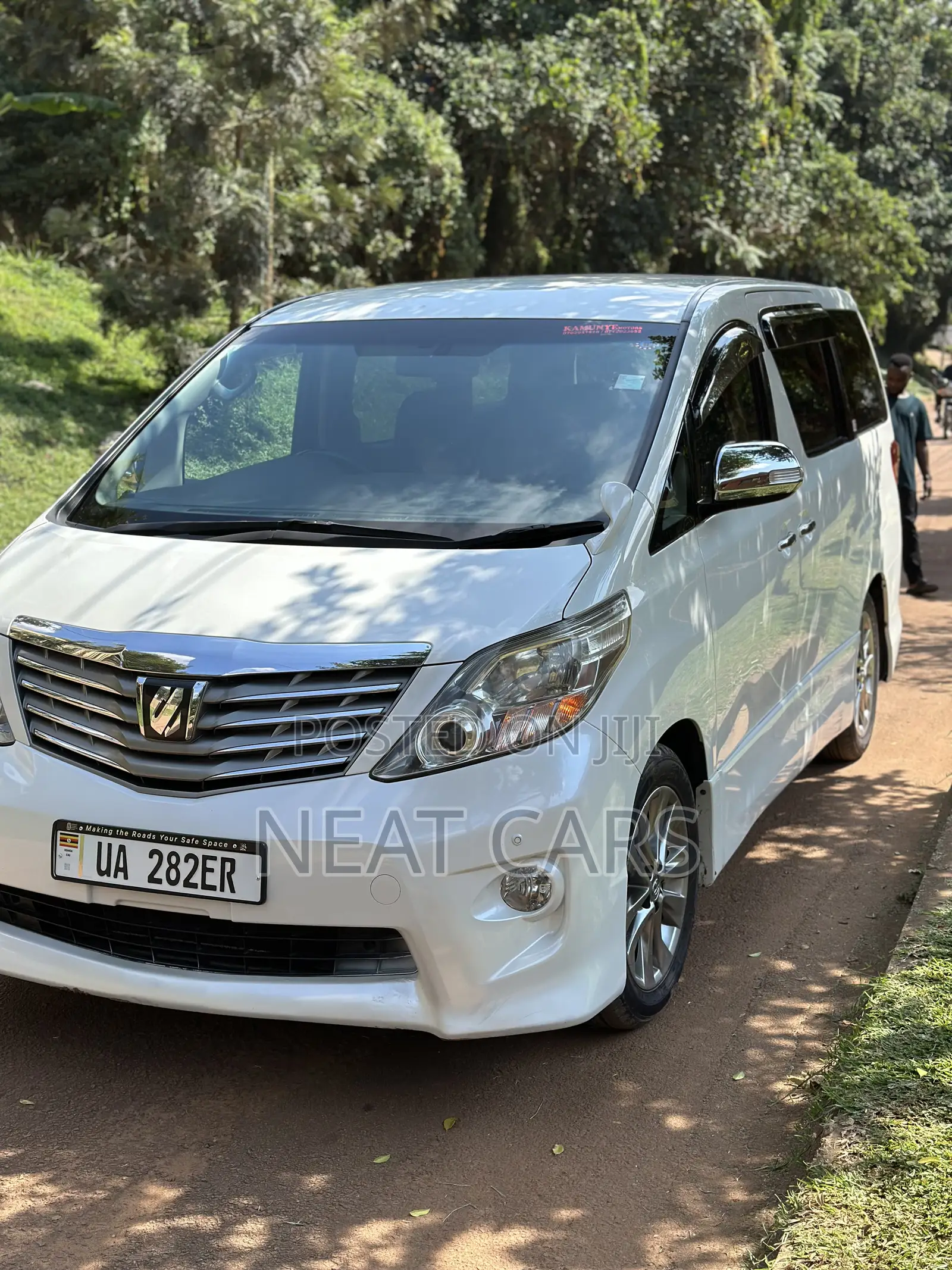 Toyota Alphard 2011 Pearl