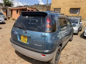 Toyota Raum 2010 Blue