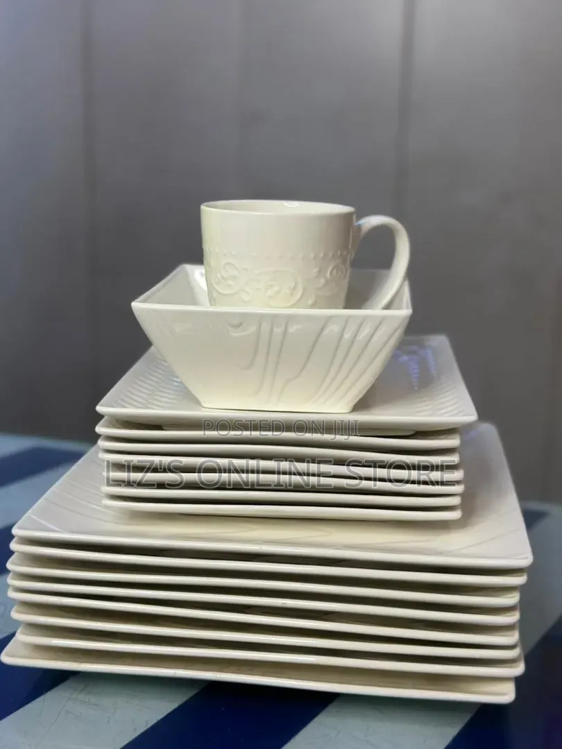 16-Piece Dinnerware Set