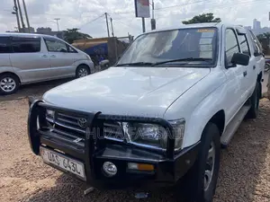 Toyota Hilux 2009 White