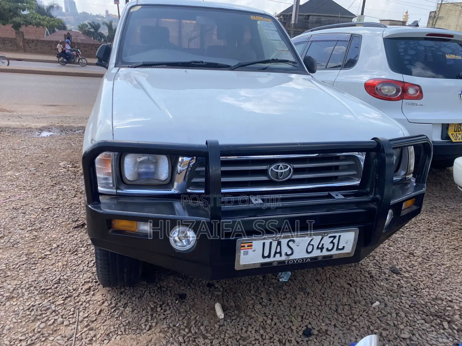 Toyota Hilux 2009 White