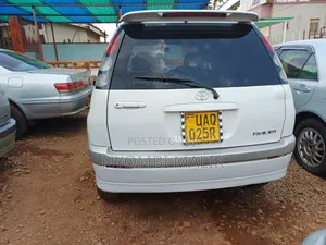Toyota Raum 1999 White