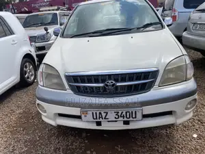 Toyota Nadia 2003 White