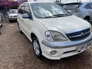 Toyota Nadia 2003 White
