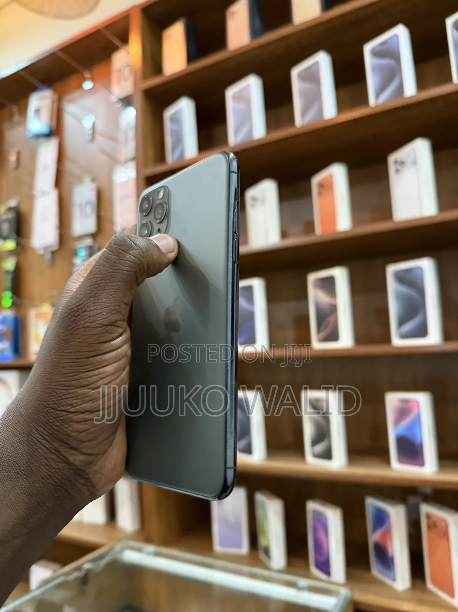 Apple iPhone 11 Pro Max 64 GB Green