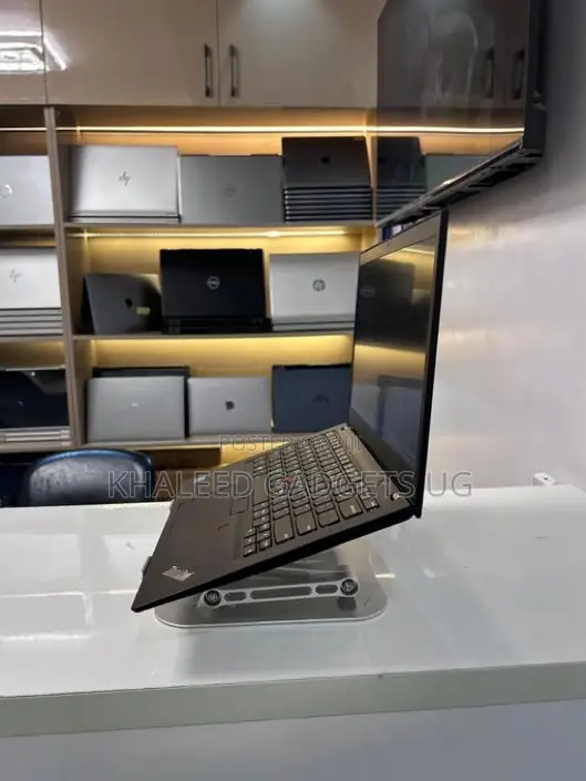 Laptop Lenovo ThinkPad T490s 8GB Intel Core i7 SSD 256GB
