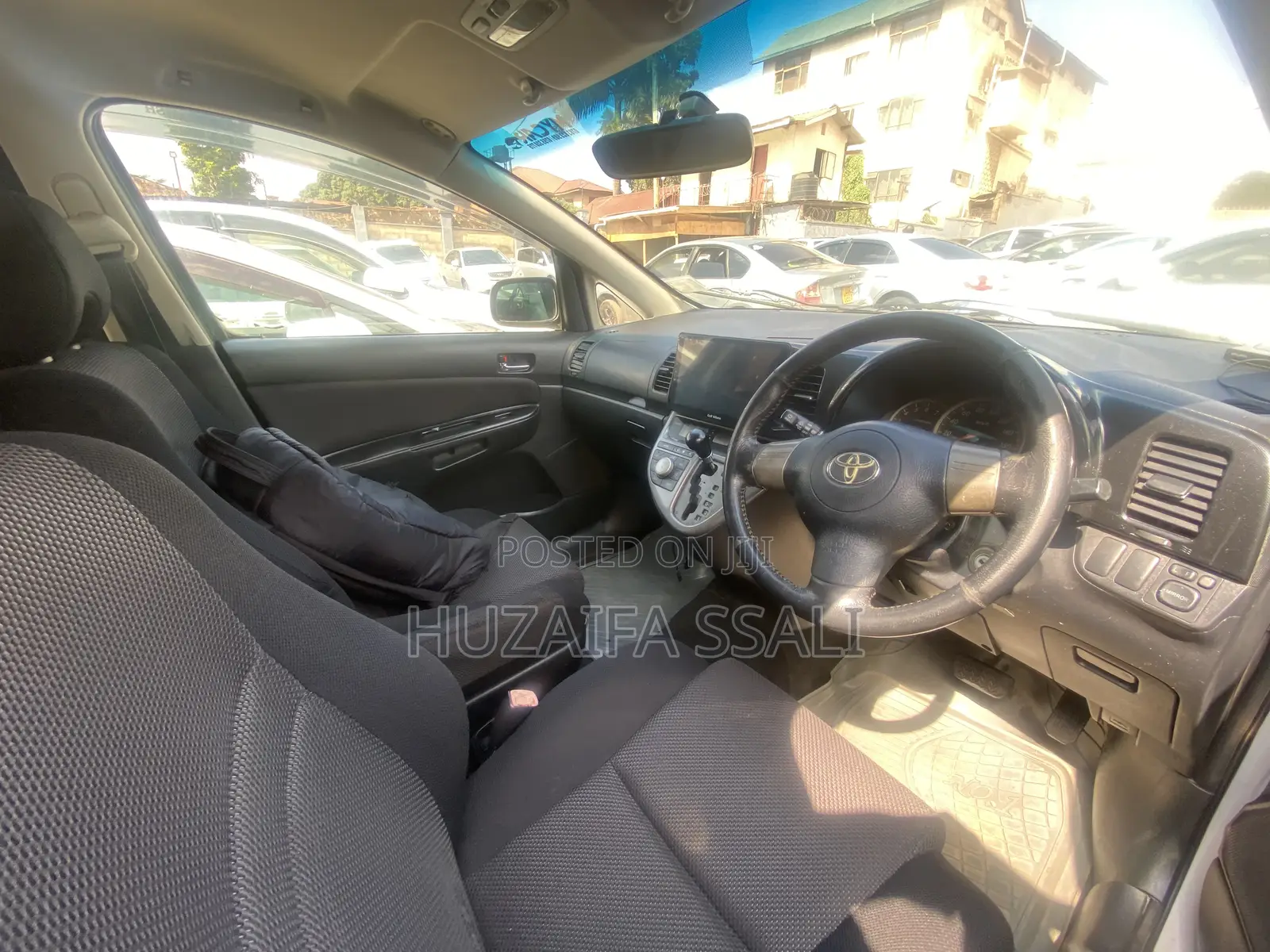 Toyota Wish 2014 Silver