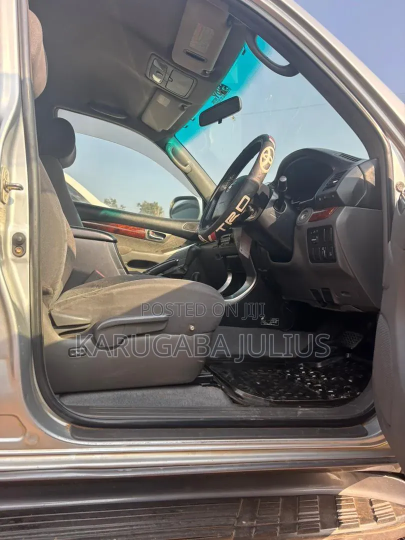Toyota Land Cruiser Prado 2007 Silver