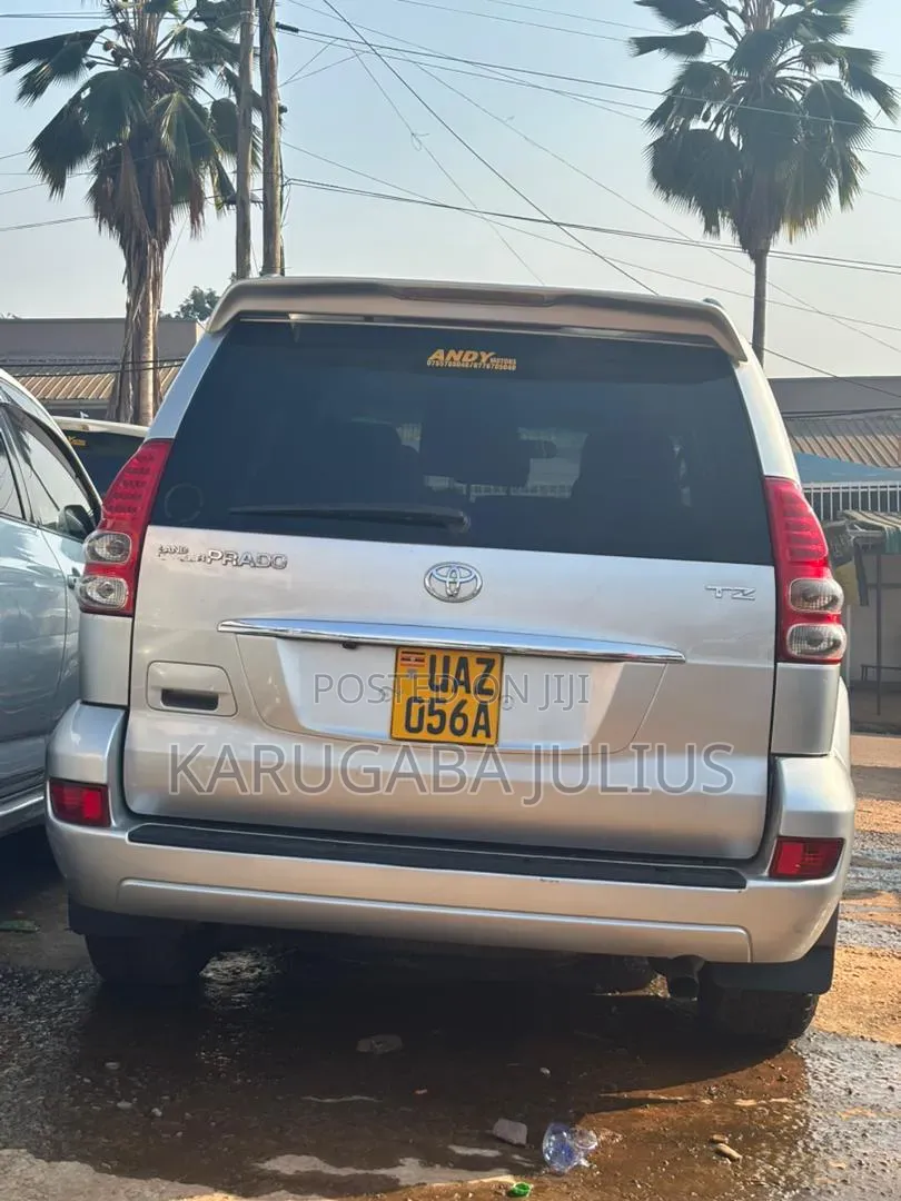 Toyota Land Cruiser Prado 2007 Silver