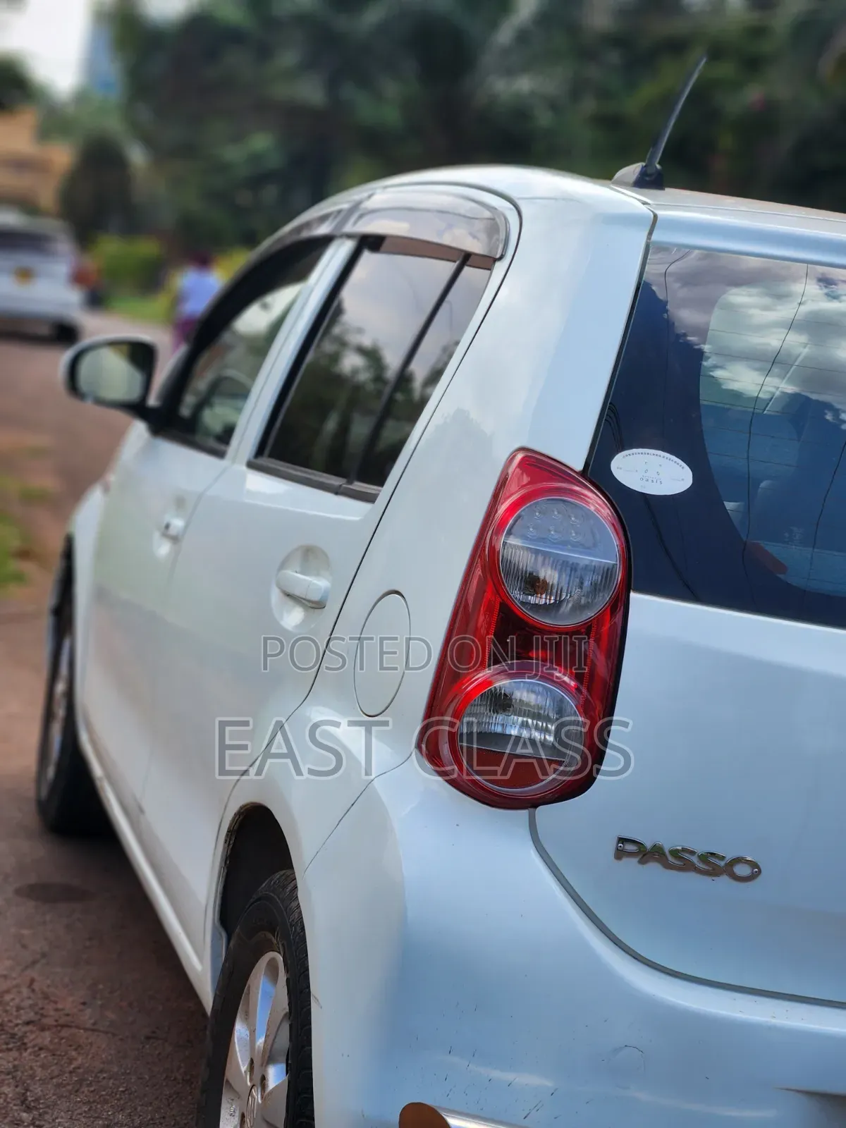 Toyota Passo 1.0 FWD 2012 White