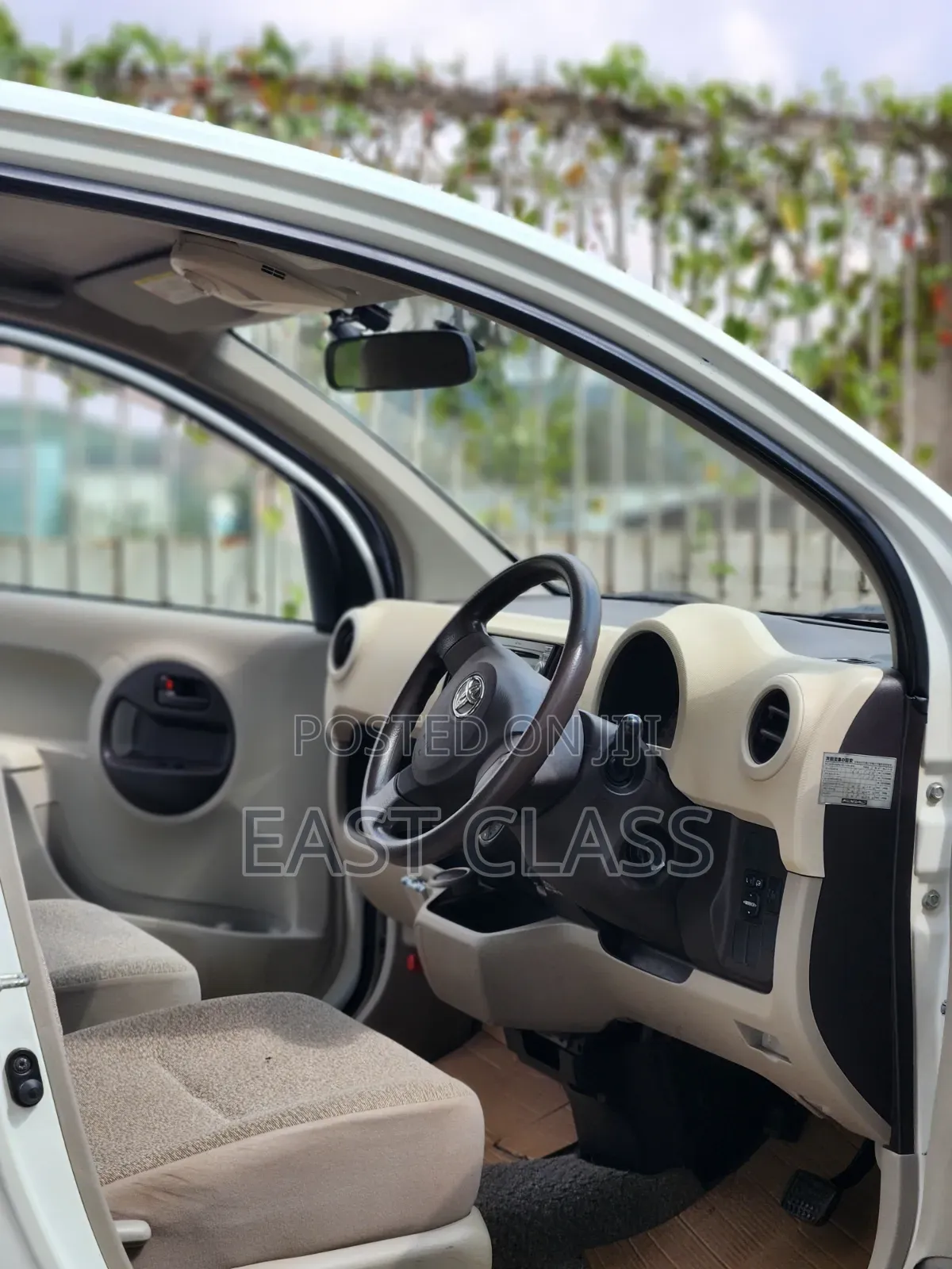 Toyota Passo 1.0 FWD 2012 White