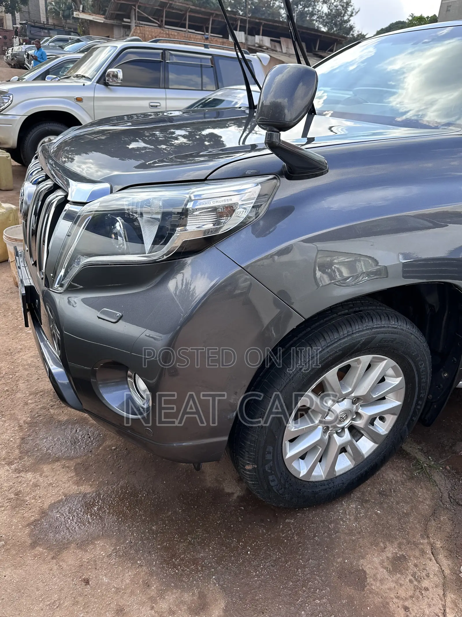 Toyota Land Cruiser Prado 2017 Gray