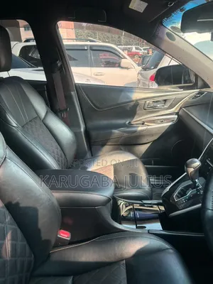 Toyota Harrier 2015 Off white