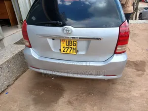 Toyota Wish 2005 Silver
