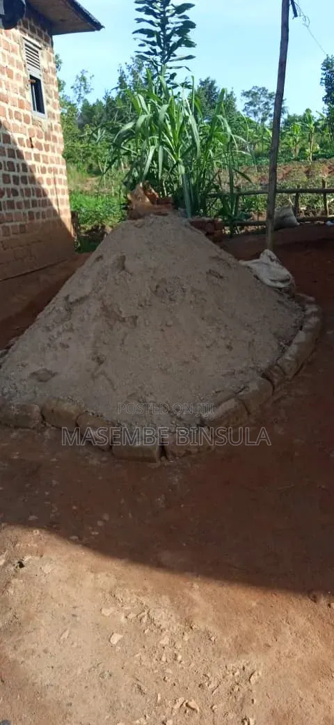 1bdrm House in Mungoonya Village, Ssisa for sale
