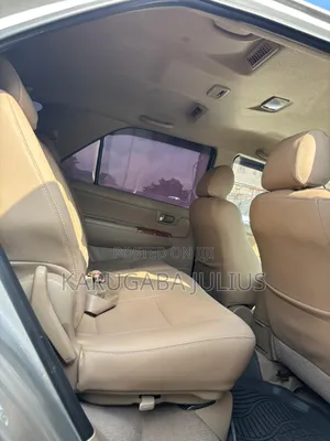 Toyota Fortuner 2018 Silver