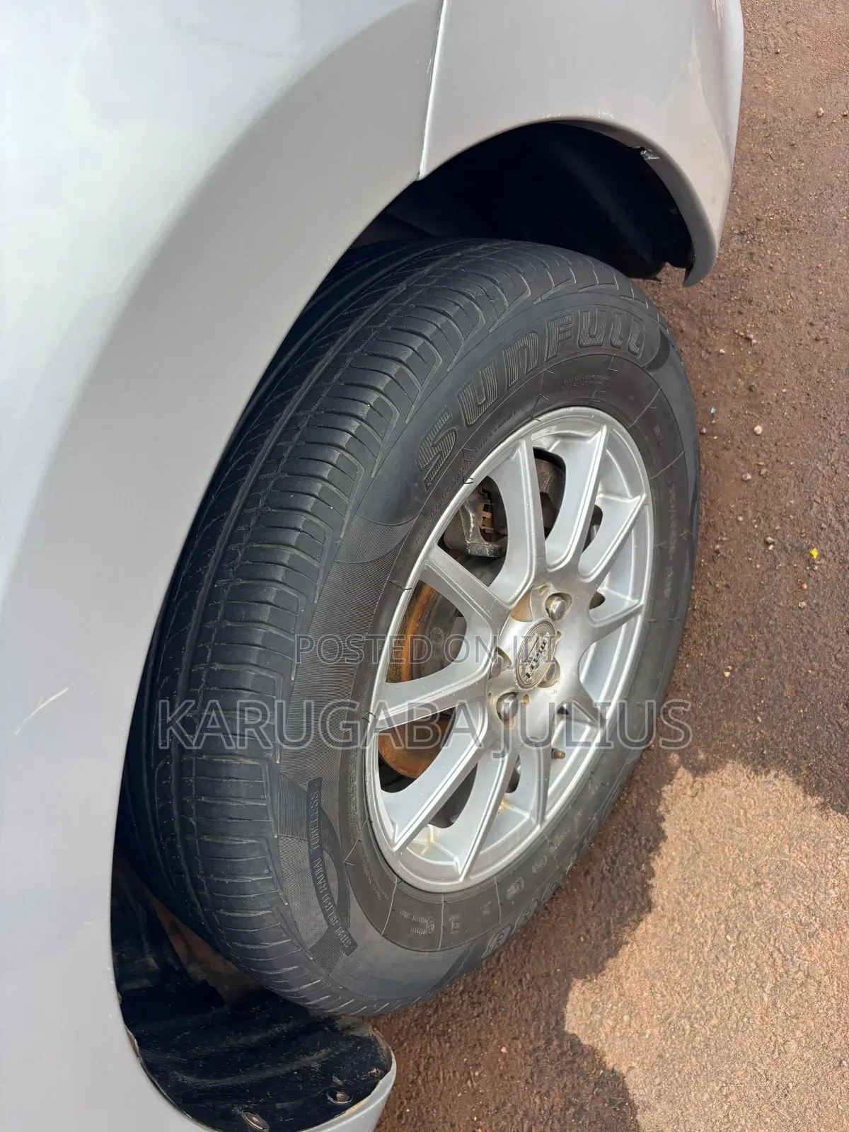 Toyota Noah 2010 White