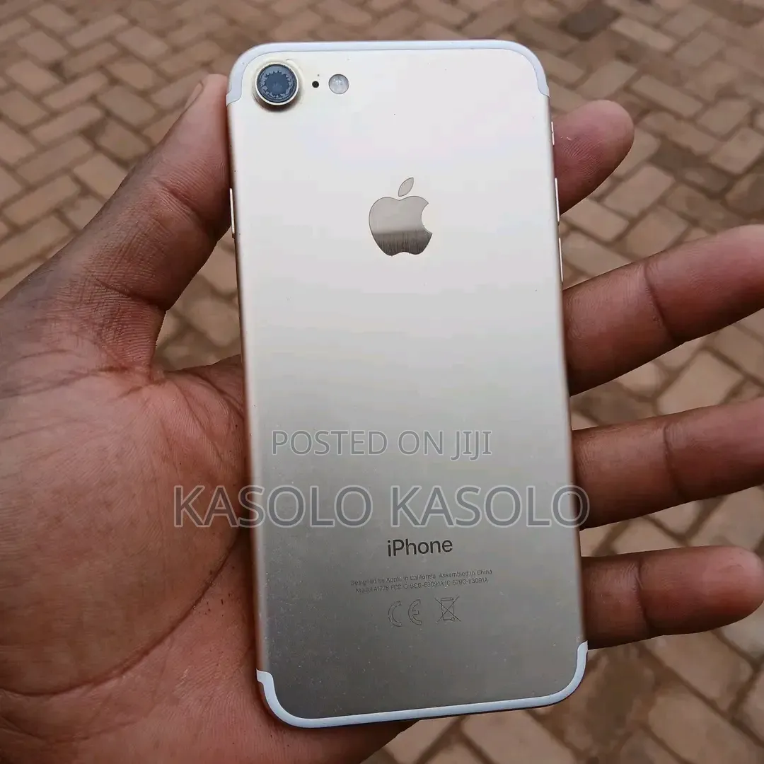 Apple iPhone 7 32 GB Gray