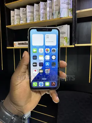 Apple iPhone 11 64 GB White