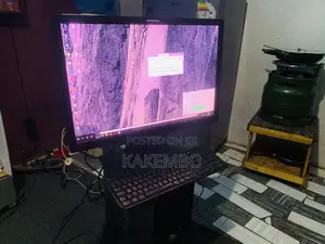 Desktop Computer Dell OptiPlex 380 2GB Intel Core 2 Duo HDD 320GB