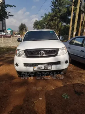 Toyota Hilux 2015 White