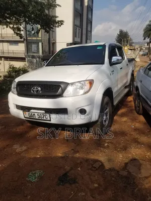 Toyota Hilux 2015 White