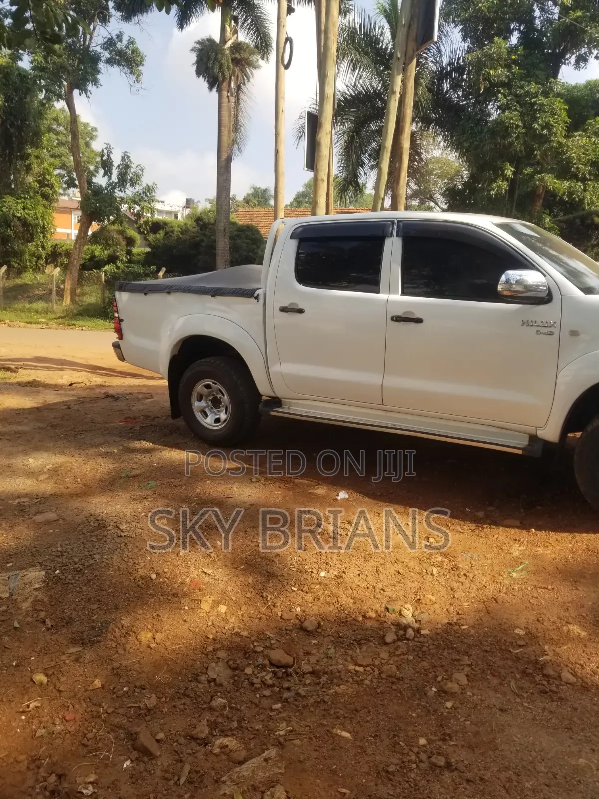 Toyota Hilux 2015 White