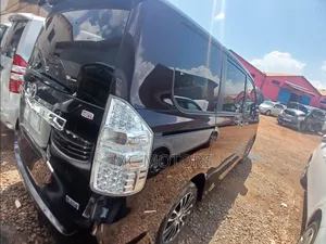 Toyota Noah 2012 Purple
