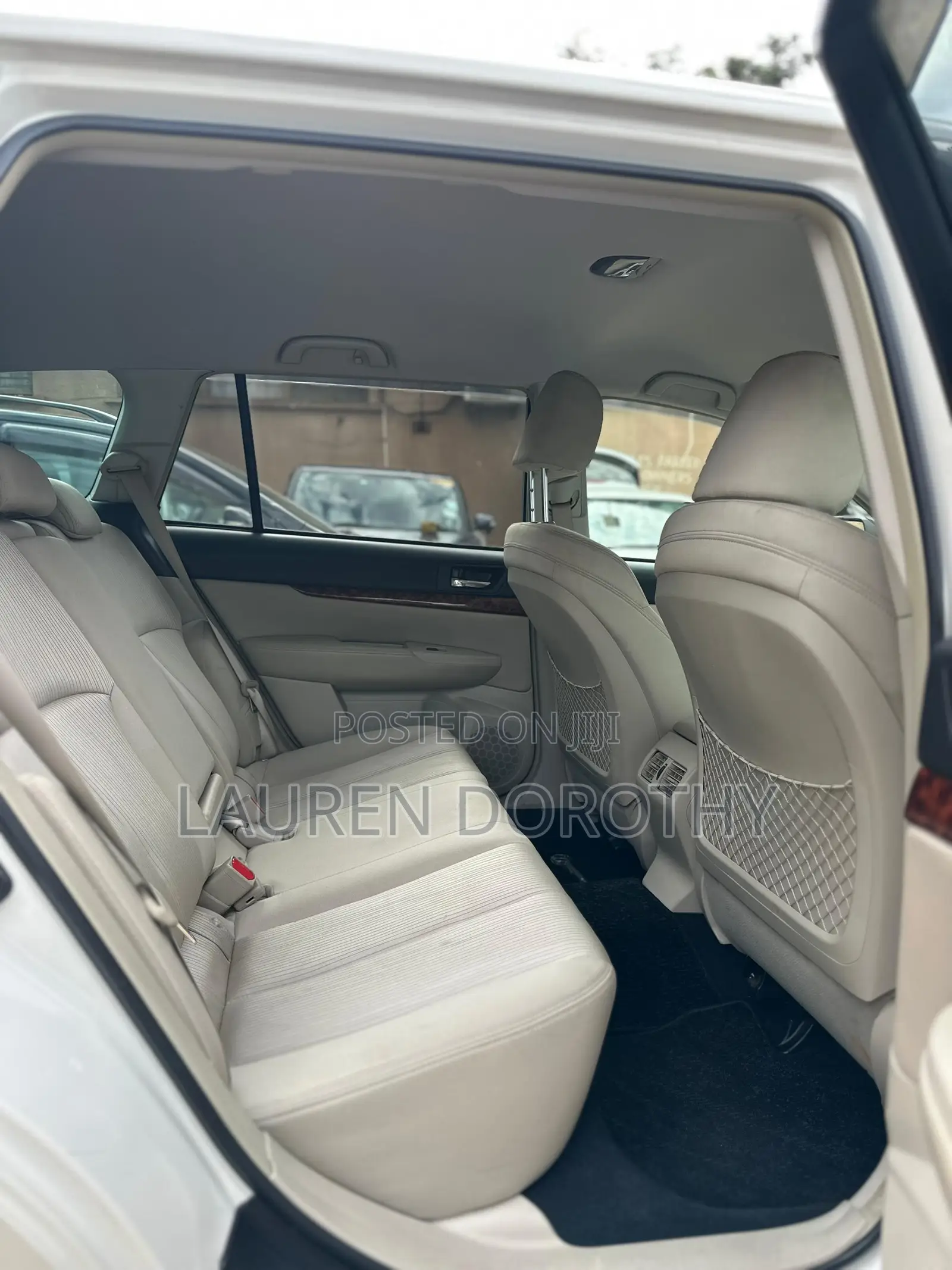 Subaru Legacy 2.0D Estate 2011 White