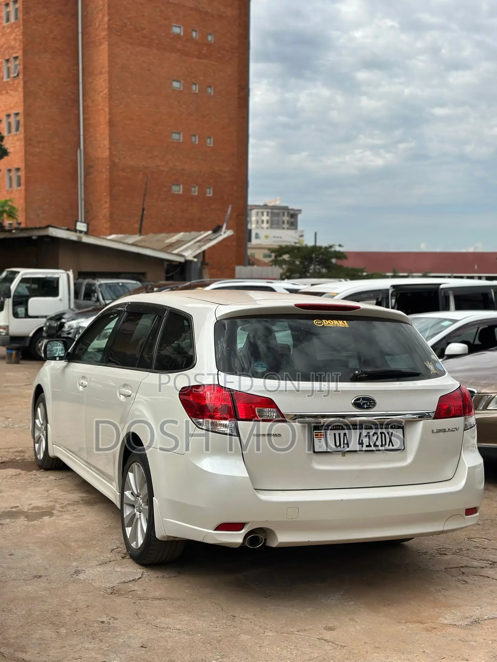 Subaru Legacy 2.0D Estate 2011 White